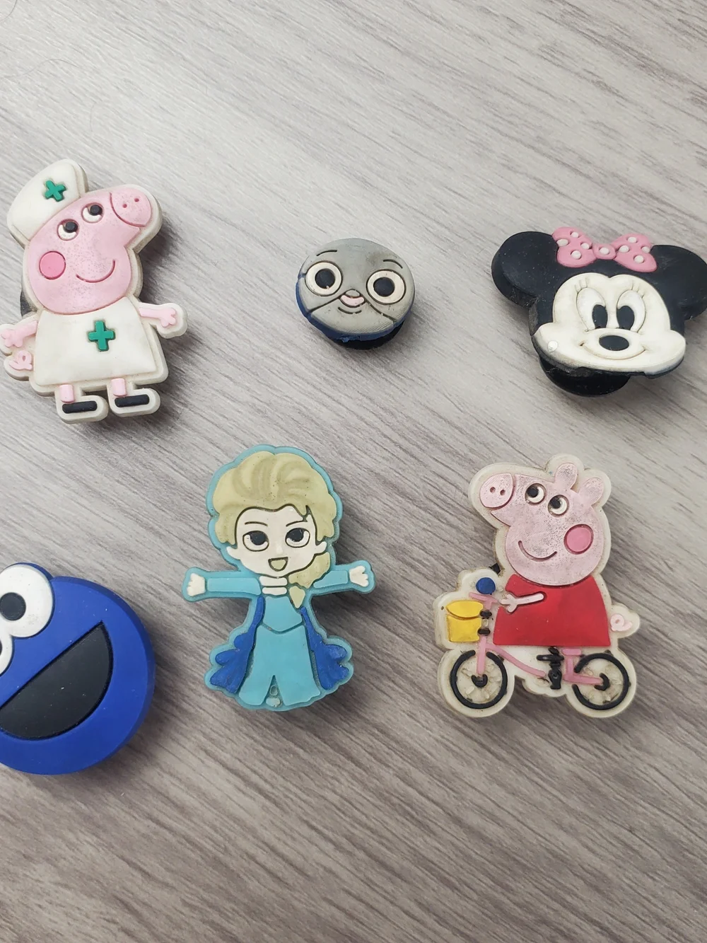 Lot of 6 Crocs Shoe Charms Minnie Elsa Peppa Pig Cookie Monster